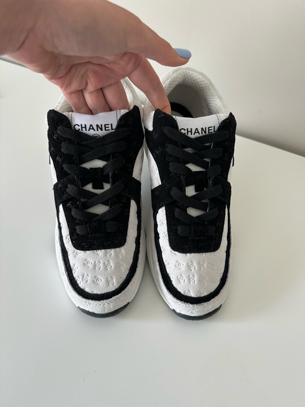 CHANEL Black and White Sneakers - Picture 3 of 7
